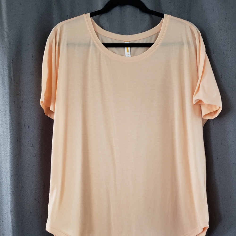 Lucy Tee NWOT